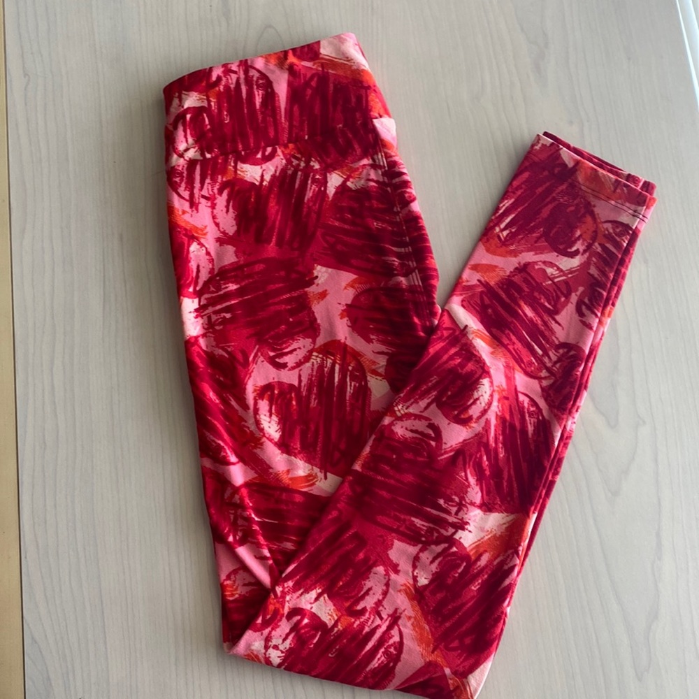 Valentines Lularoe leggings